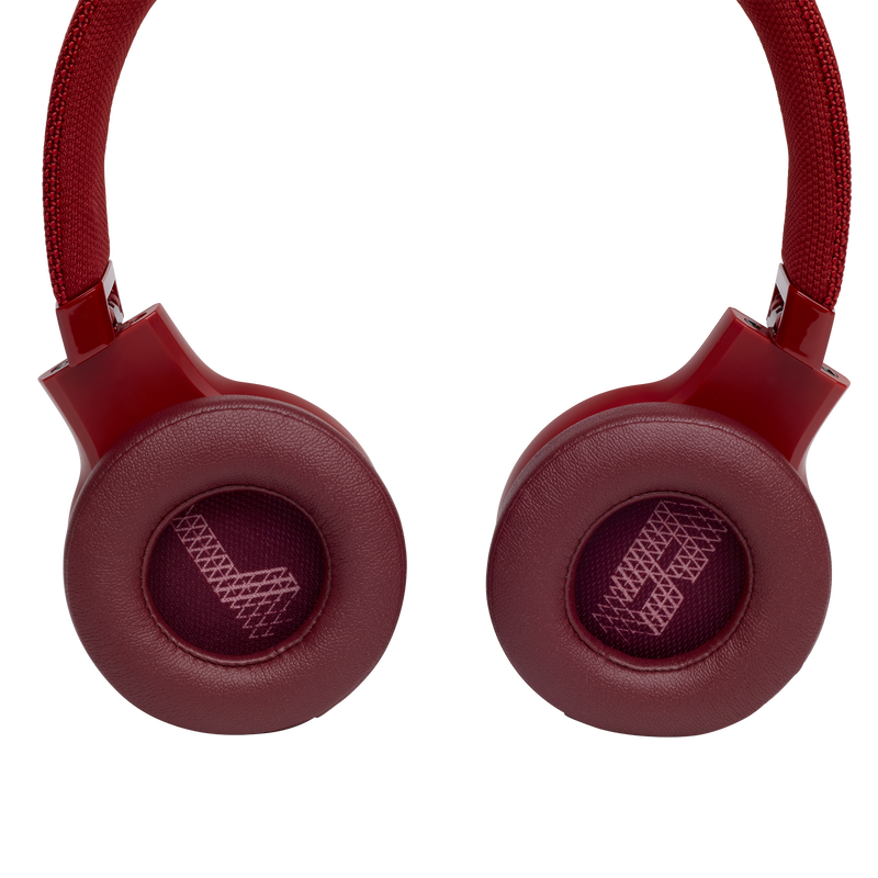 JBL LIVE 400BT - Red - Your Sound, Unplugged - Detailshot 4 image number null
